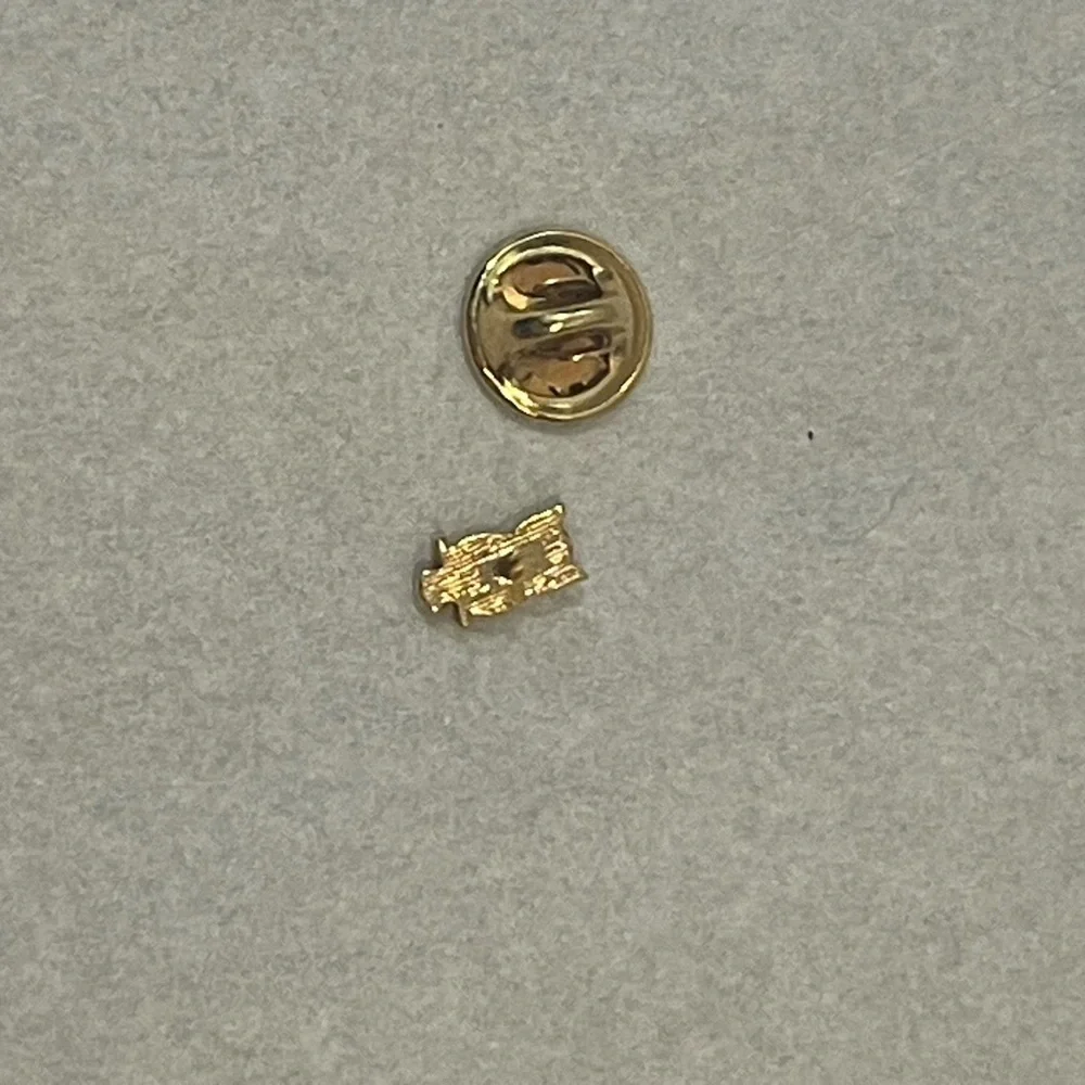 vintage guc tiny gold owl pin